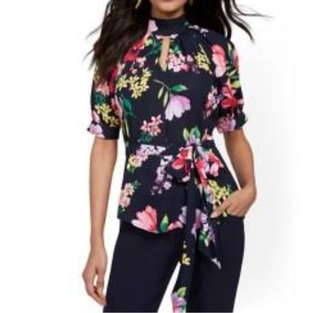NY&C Floral Blouse, Size XS, NWT